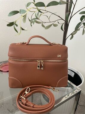 House of little bunny
Leather Top-Handle Crossbody Bag in Cognac Brown by
